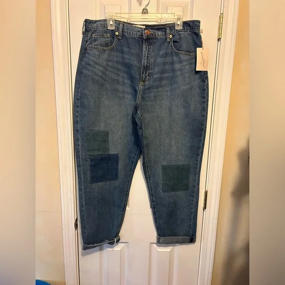 Women's👱🏽♀️NWT🏷️High-RiseBoyfriend Jeans👖Universal Thread Medium Wash Sz 14 - Picture 2 of 10